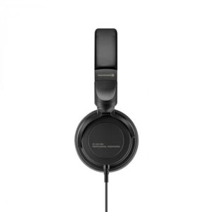 Beyerdynamic-DT-240-PRO-1