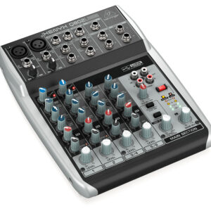 Behringer-Xenyx-Q802USB-1