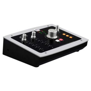 Audient-iD22-768x768