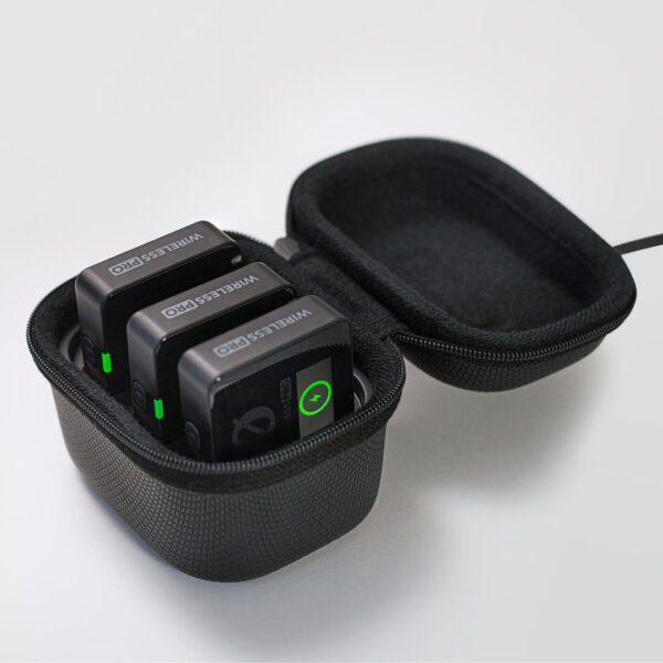 rode-wireless-pro-in-charge-case-pro-5000x2275-rgb-1080x1080-1ef16e5